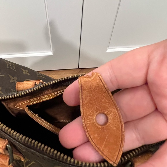 Louis Vuitton Monogram Speedy Tote - Picture 16 of 16